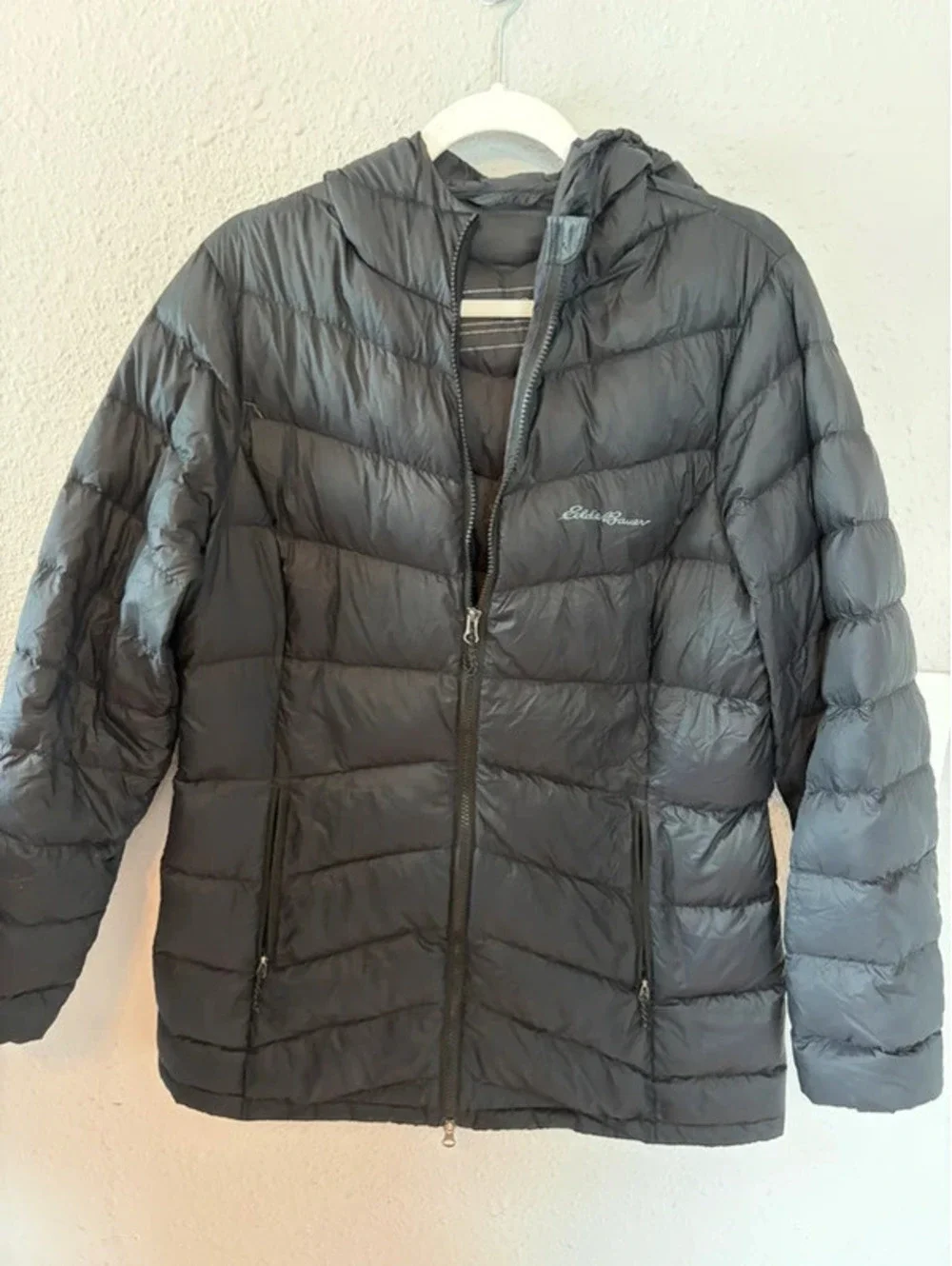 Eddie Bauer women's black lightweight puffer coat size L